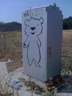 One of Phil Lumbang's friendly graffiti bears reaches out to say hi to passers by