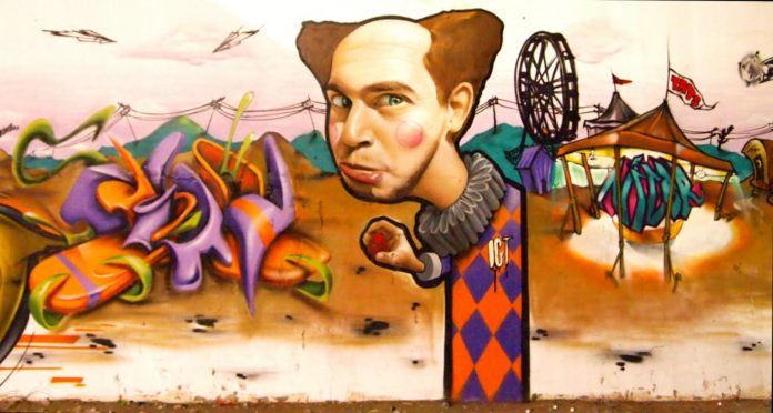 Street artist Belin's Naughty naughty circus clown will give the creeps or the giggles in this creative pop surrealism graffiti mural